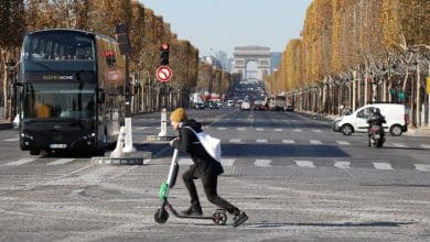 carregadores para patinetes elétricos
